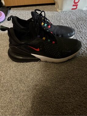 Nike Mens Black Air Max 270 Casual Sneakers with Multicolor Accents